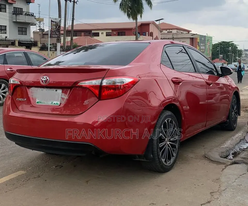 Toyota Corolla 2016 Red
