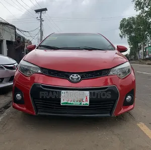 Toyota Corolla 2016 Red