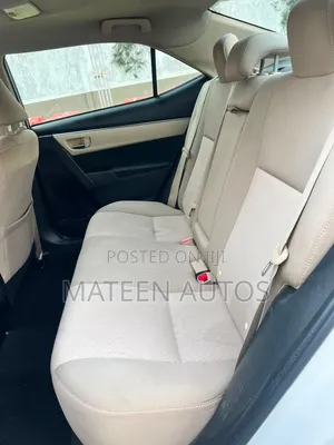 Toyota Corolla LE Eco 4dr Sedan (1.8L 4cyl CVT) 2015 White