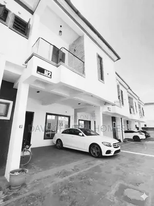 4bdrm Duplex in Ikota for rent