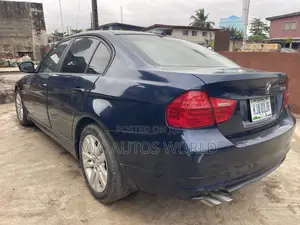 BMW 323i 2011 Blue