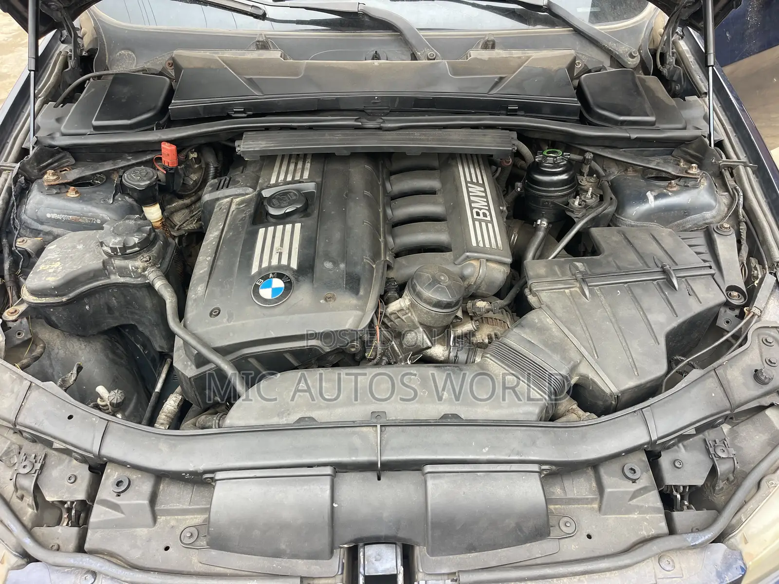 BMW 323i 2011 Blue