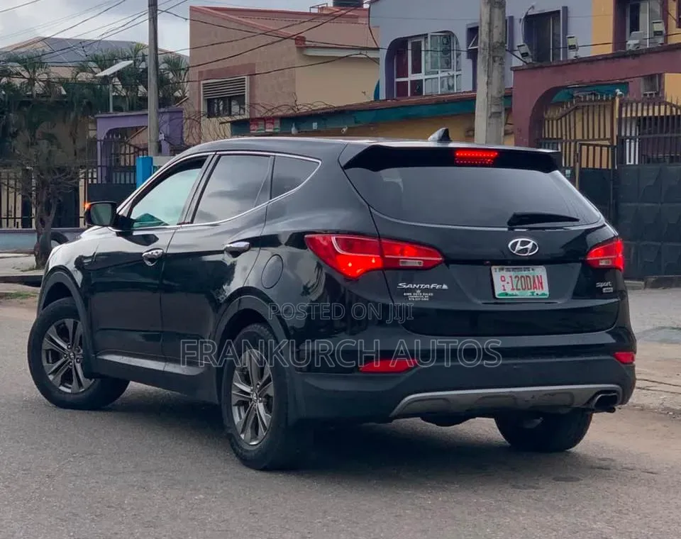 Hyundai Santa Fe 2014 Black