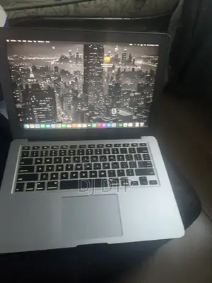 Laptop Apple MacBook Air 2015 8GB Intel Core i5 SSD 128GB