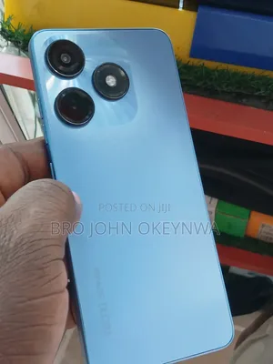 Tecno Spark 10 128 GB Blue