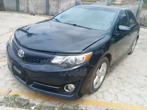 Toyota Camry 2012 Gray