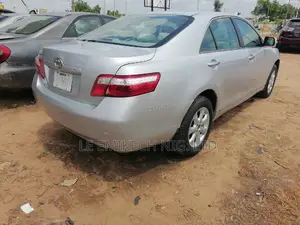 Toyota Camry 2009 Silver