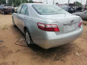 Toyota Camry 2009 Silver