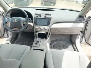 Toyota Camry 2009 Silver