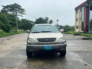Lexus RX 300 2WD 2000 Gold
