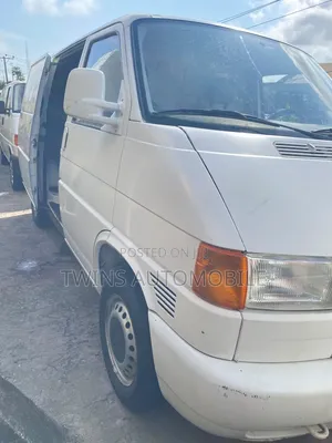 Volkswagen Transporter 2002 White