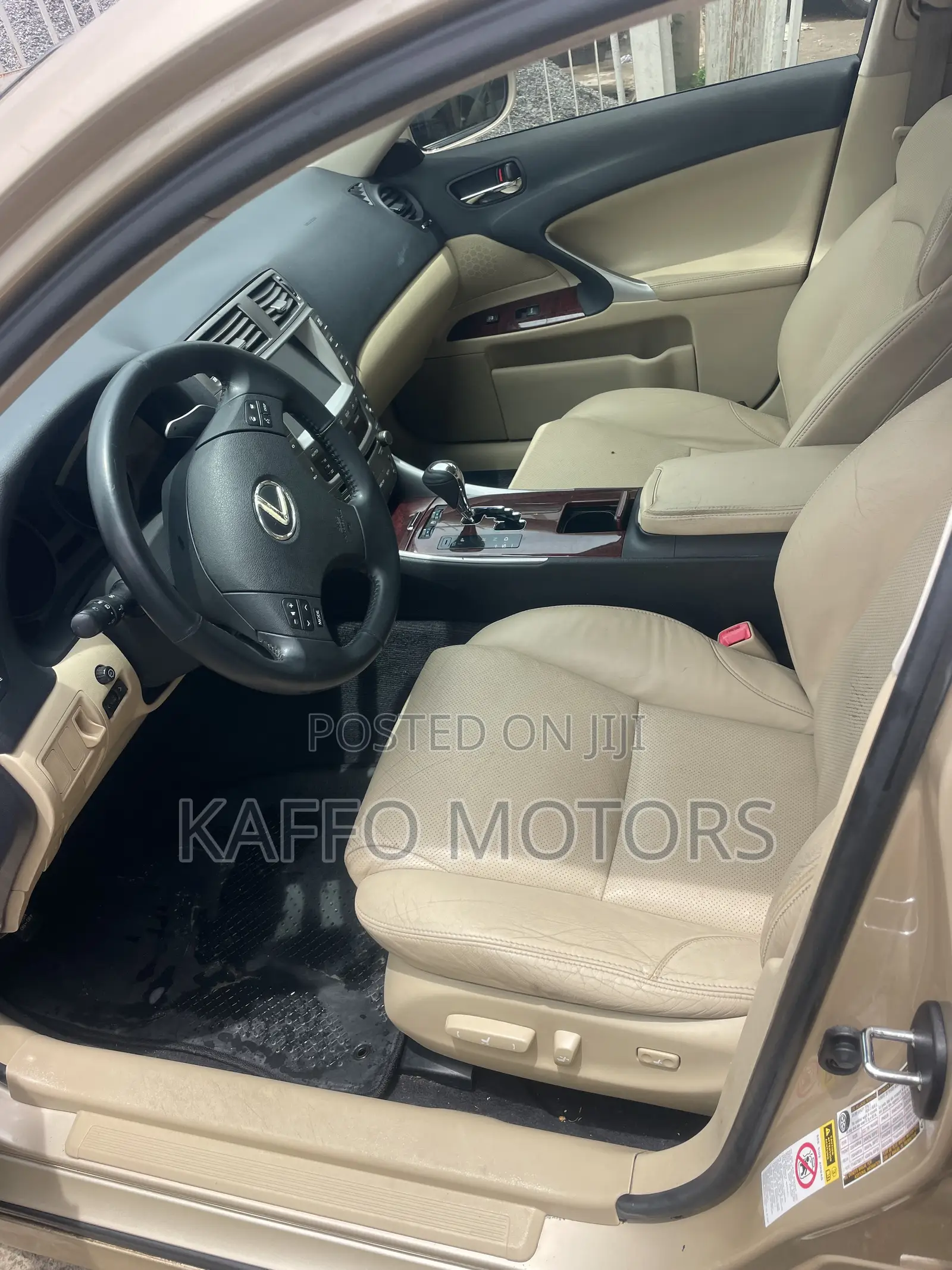 Lexus IS 250 2008 Gold