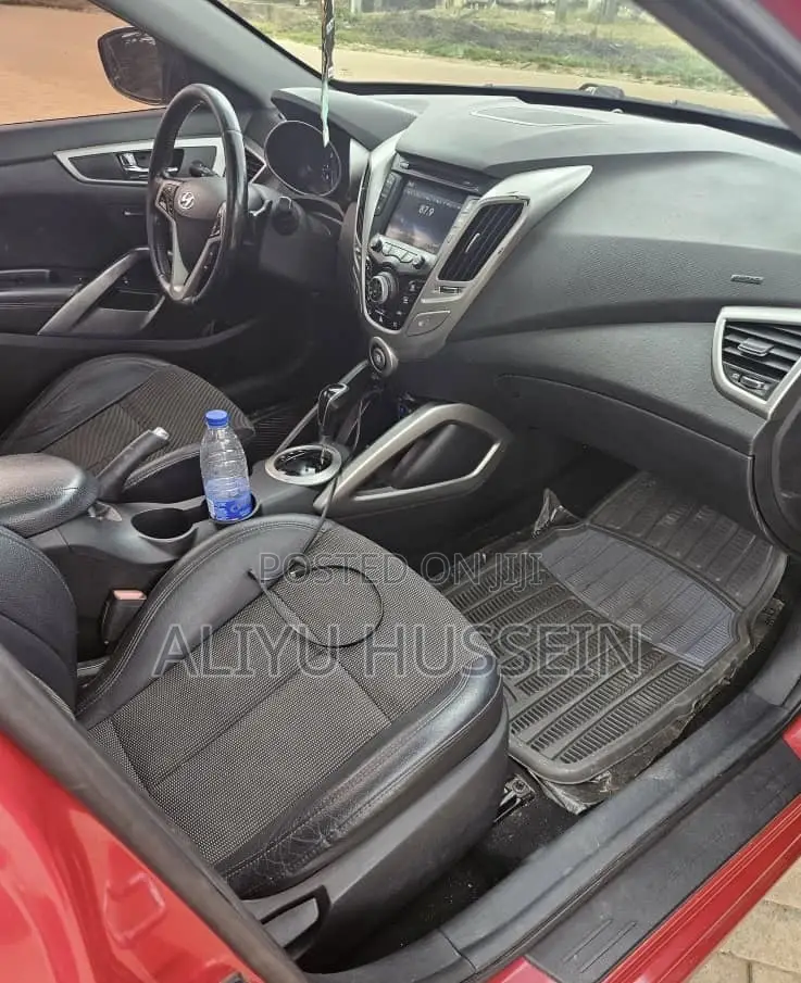 Hyundai Veloster 2014 Red