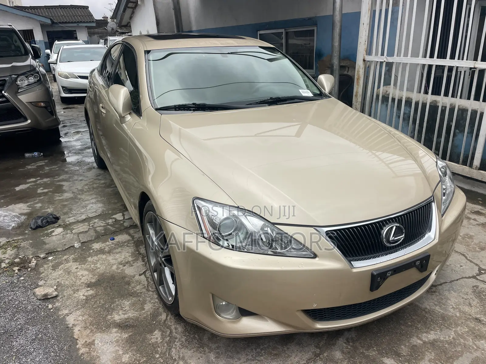Lexus IS 250 2008 Gold