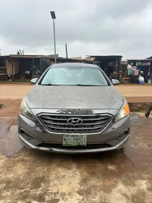 Hyundai Sonata SE 2017 Gray