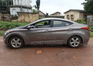 Hyundai Elantra 2013