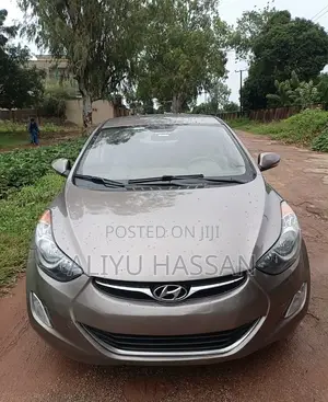 Hyundai Elantra 2013