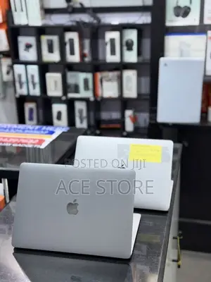 Laptop Apple MacBook Air 2020 8GB Intel Core i5 SSD 256GB