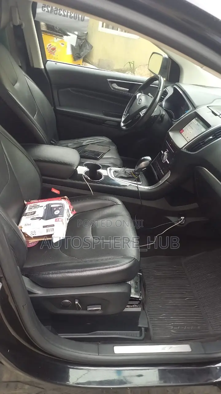 Ford Edge Titanium 4dr AWD 2017 Black