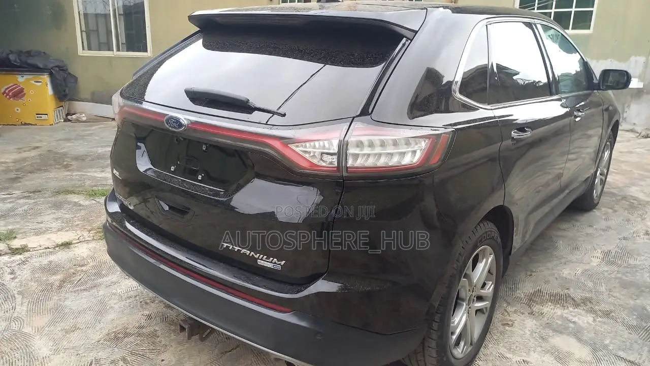 Ford Edge Titanium 4dr AWD 2017 Black