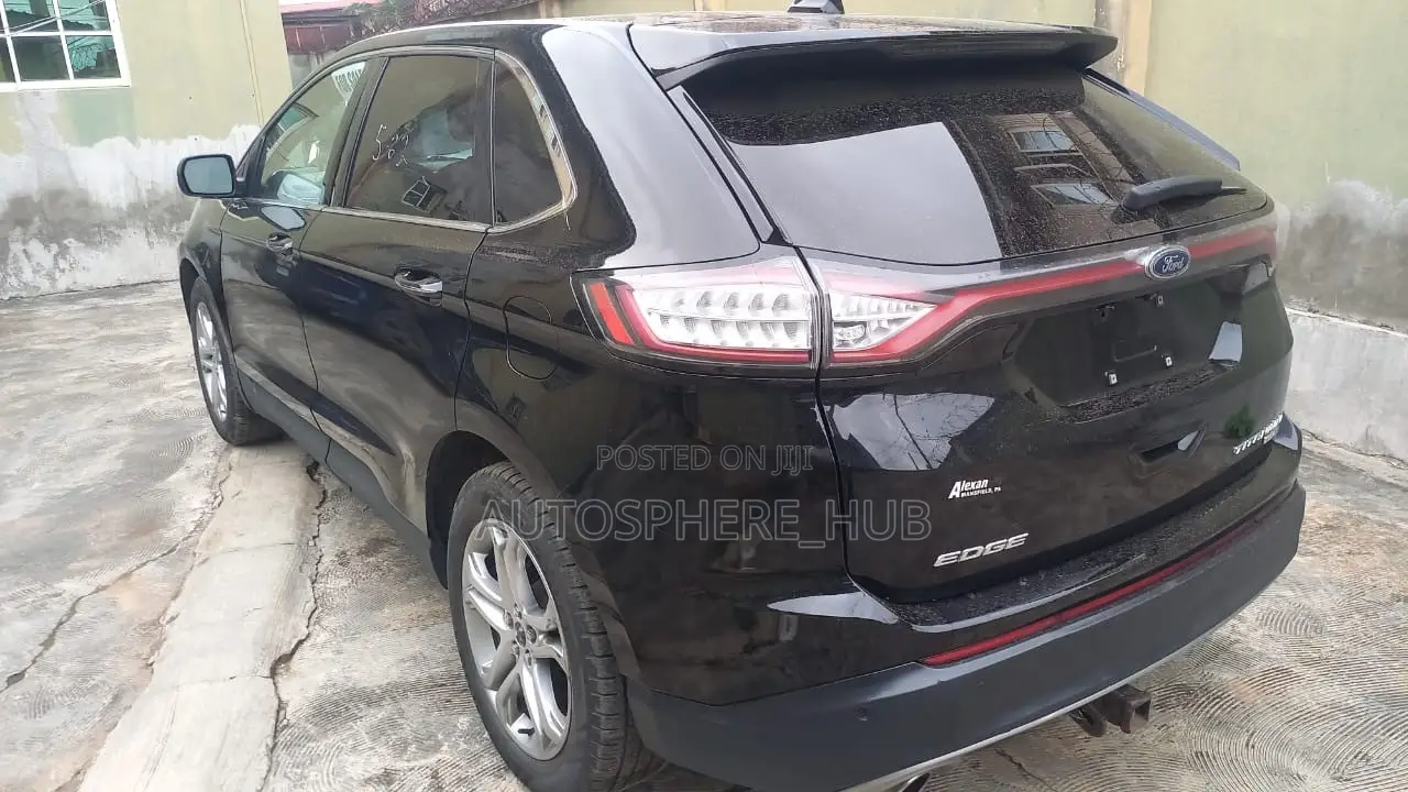 Ford Edge Titanium 4dr AWD 2017 Black
