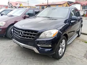 Mercedes-Benz M Class 2012 Blue