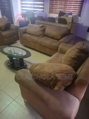 Neatly Used 8 Seaters Chair Set