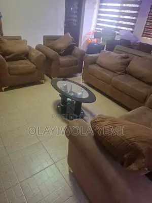 Neatly Used 8 Seaters Chair Set