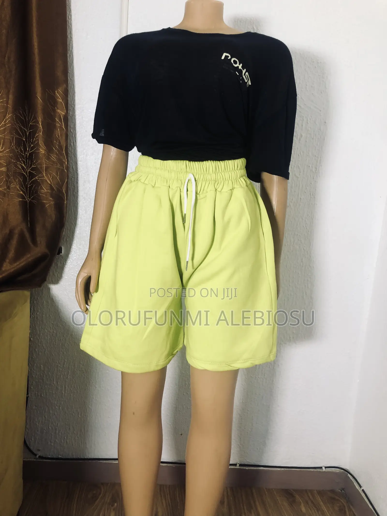 Short Joggers