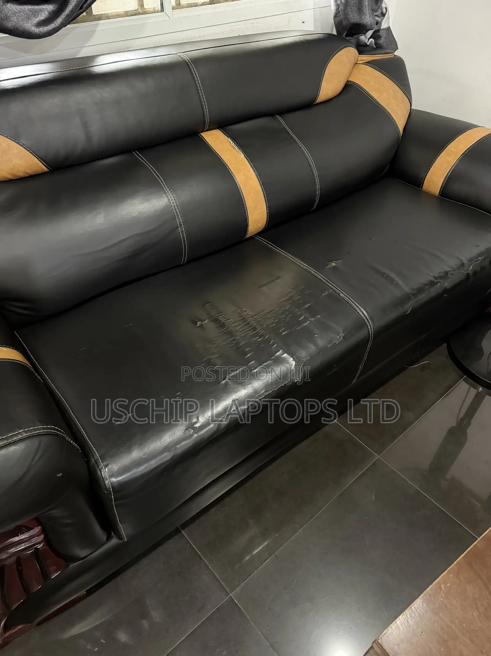 Used Luxury 7 Seater Leather Sofa