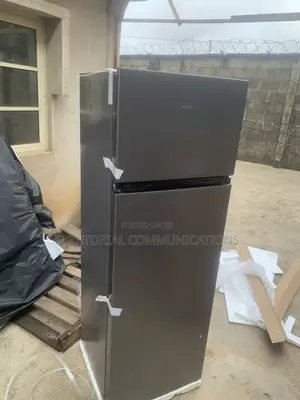 Hisense 240L Fridge – Convenient Freezer Compartment