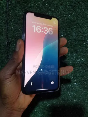 Apple iPhone XS 64 GB Black