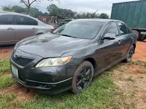 Toyota Camry SE 4dr Sedan (2.4L 4cyl 5A) 2008 Black