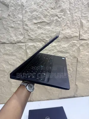 Laptop Dell Latitude 5580 8GB Intel Core i5 SSD 256GB