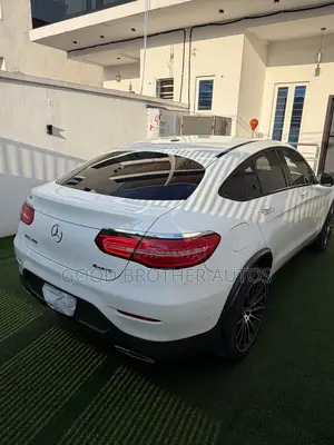 Mercedes-Benz GLC-Class 2017 White