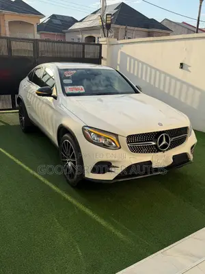 Mercedes-Benz GLC-Class 2017 White