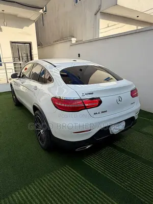 Mercedes-Benz GLC-Class 2017 White