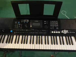 Yamaha PSR-E473
