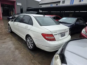Mercedes-Benz C300 Luxury Sedan RWD (3.0L 6cyl 7A) 2008 White