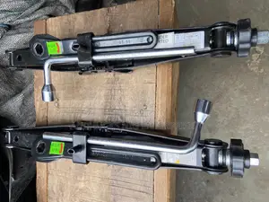 Mercedes Benz Jack