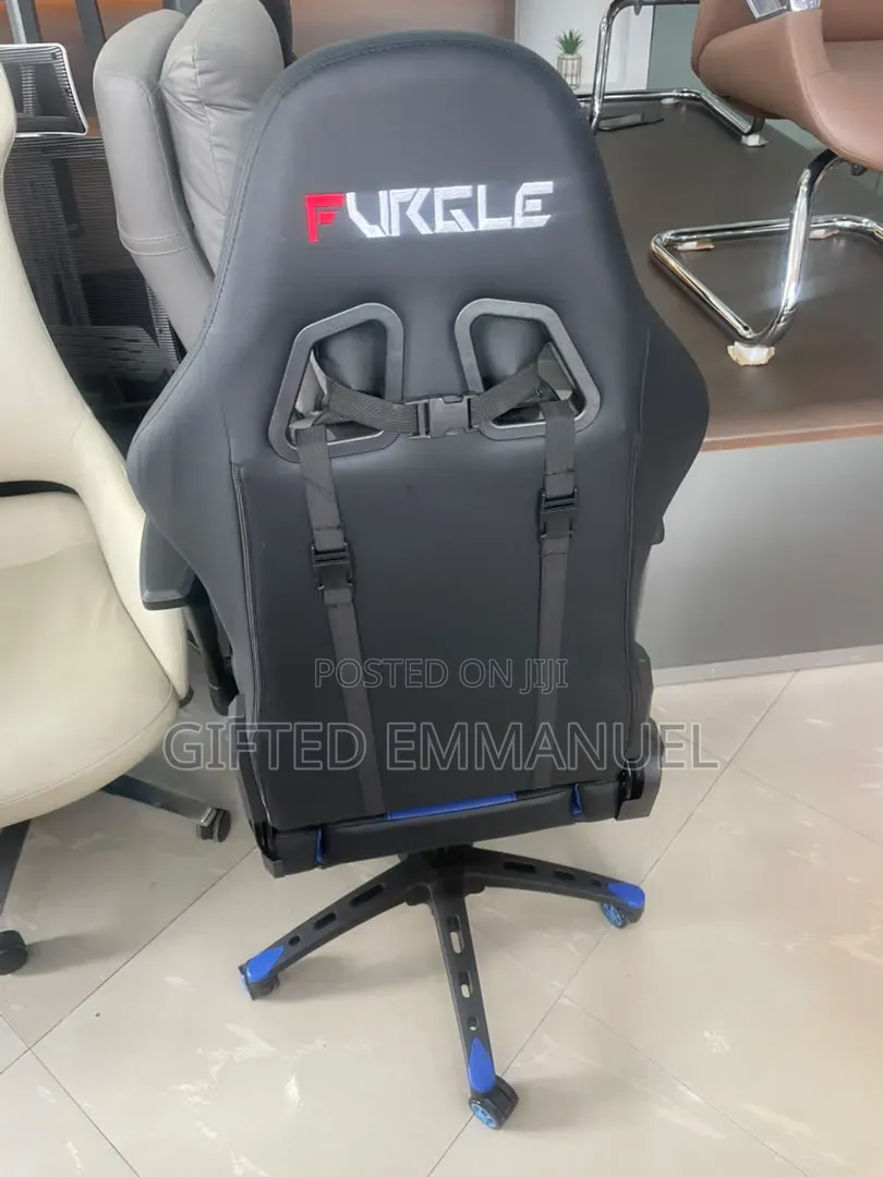 Gaming Chair With Footrest