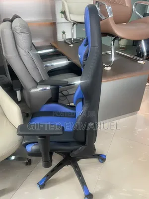 Gaming Chair With Footrest