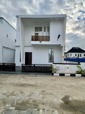 4bdrm Duplex in Ikota for sale