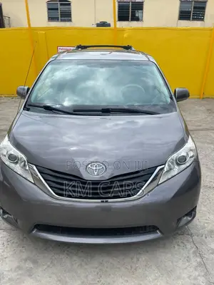 Toyota Sienna 2012 Gray