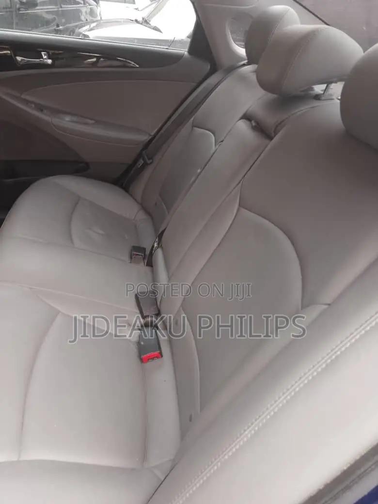 Hyundai Sonata 2013 Blue