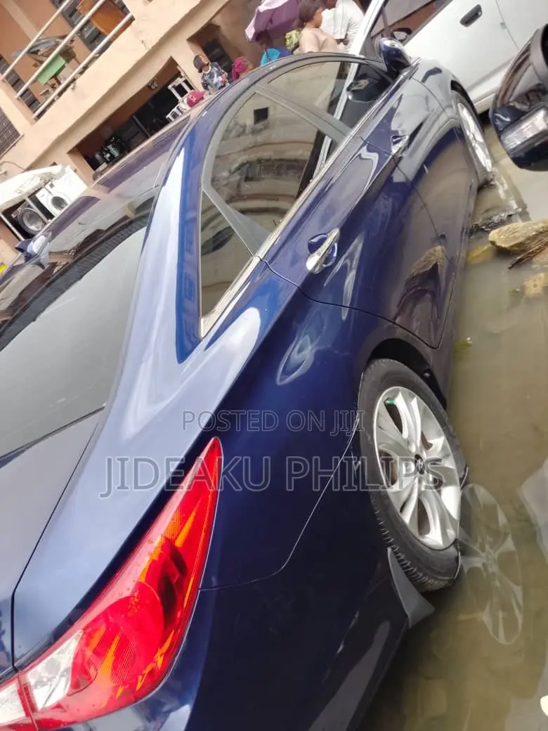 Hyundai Sonata 2013 Blue