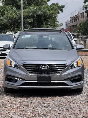 Hyundai Sonata Sport 2.0T 4dr Sedan (2.0L 4cyl Turbo 6A) 2015 Gray