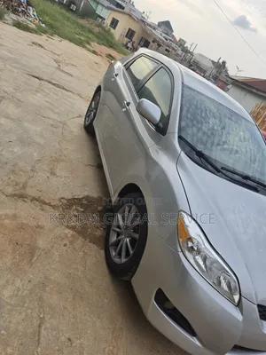 Toyota Matrix 2010 Silver