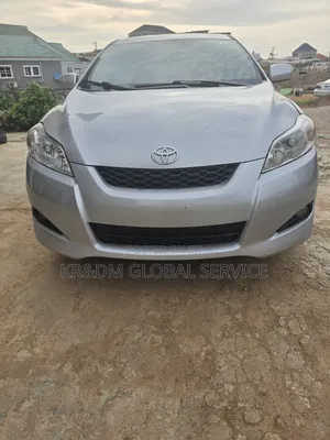 Toyota Matrix 2010 Silver
