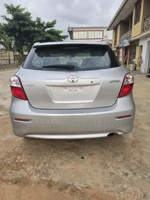 Toyota Matrix 2010 Silver